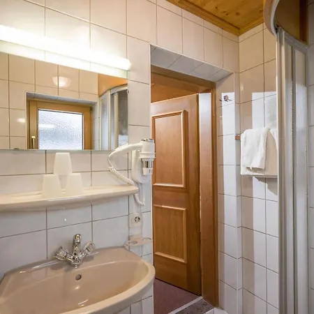 بيت ضيافة Anja's Schoenblick - 4*