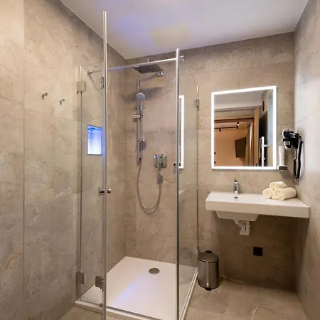 Anja's Schoenblick - 4*